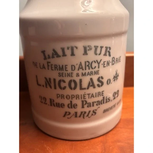 Vtg Porcelain Milk Bottle Lait Pur de la Ferme d'Arcy-en-Brie Paris Green Letter - Picture 5 of 6
